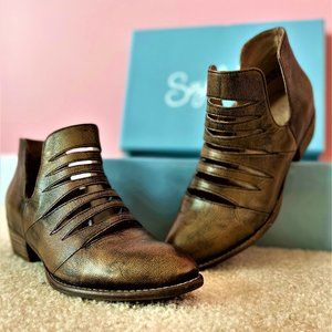 Bronze Leather Seychelles Booties